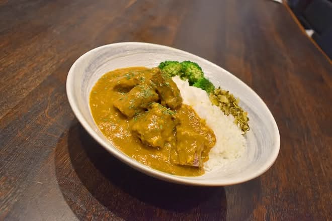 Curry Beef Brisket Rice 咖哩牛腩飯